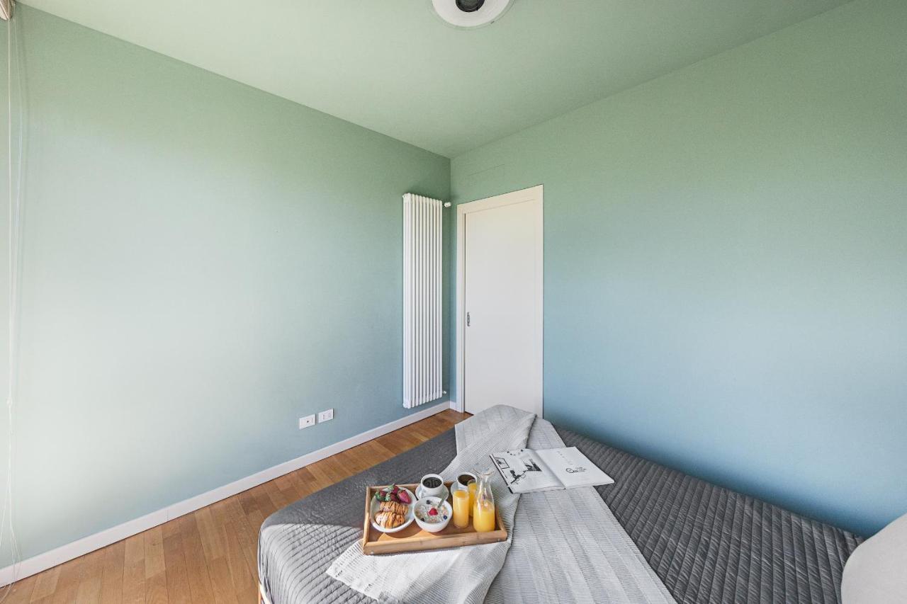 La Bouganville P1-1 Apartment By Wonderful Italy Тосколано-Мадерно Екстер'єр фото