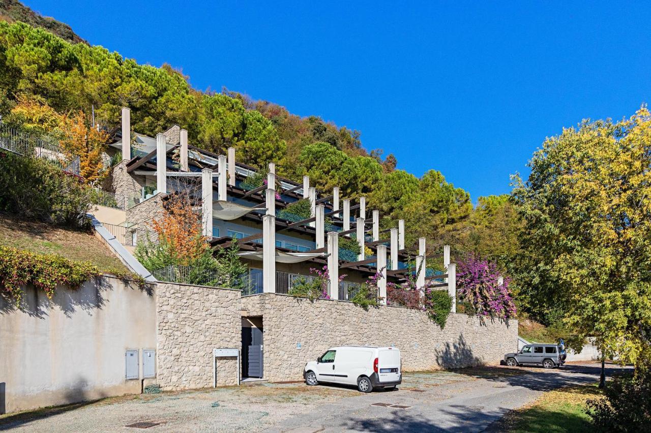 La Bouganville P1-1 Apartment By Wonderful Italy Тосколано-Мадерно Екстер'єр фото