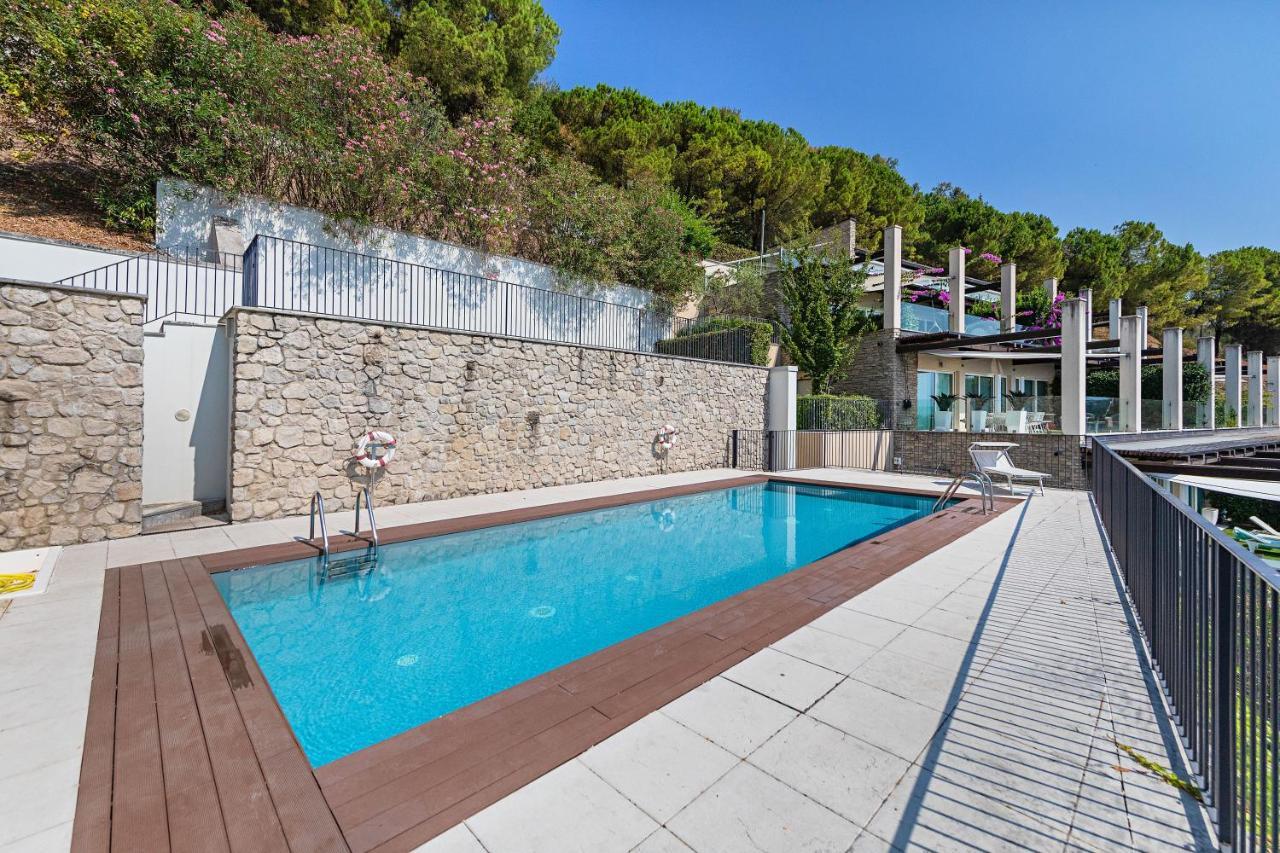 La Bouganville P1-1 Apartment By Wonderful Italy Тосколано-Мадерно Екстер'єр фото