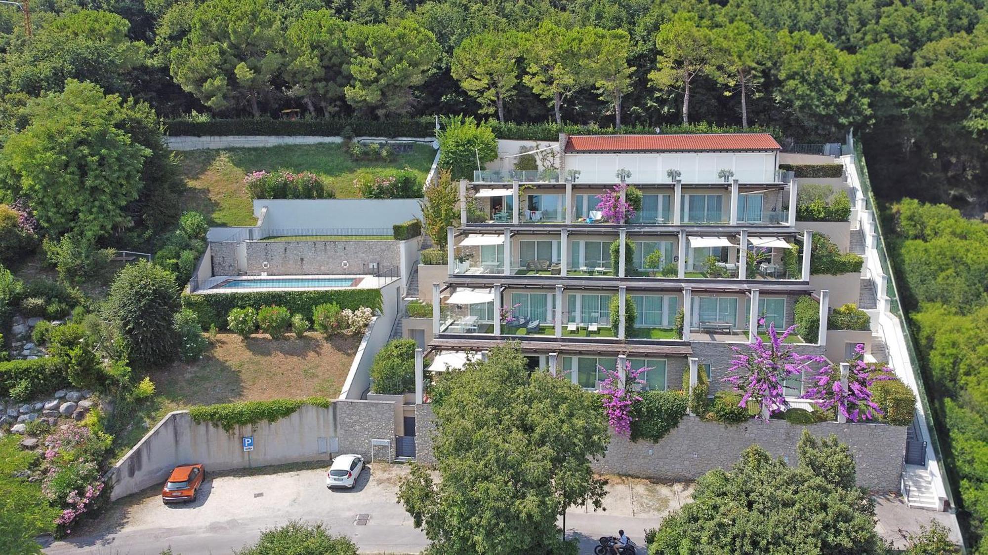La Bouganville P1-1 Apartment By Wonderful Italy Тосколано-Мадерно Екстер'єр фото